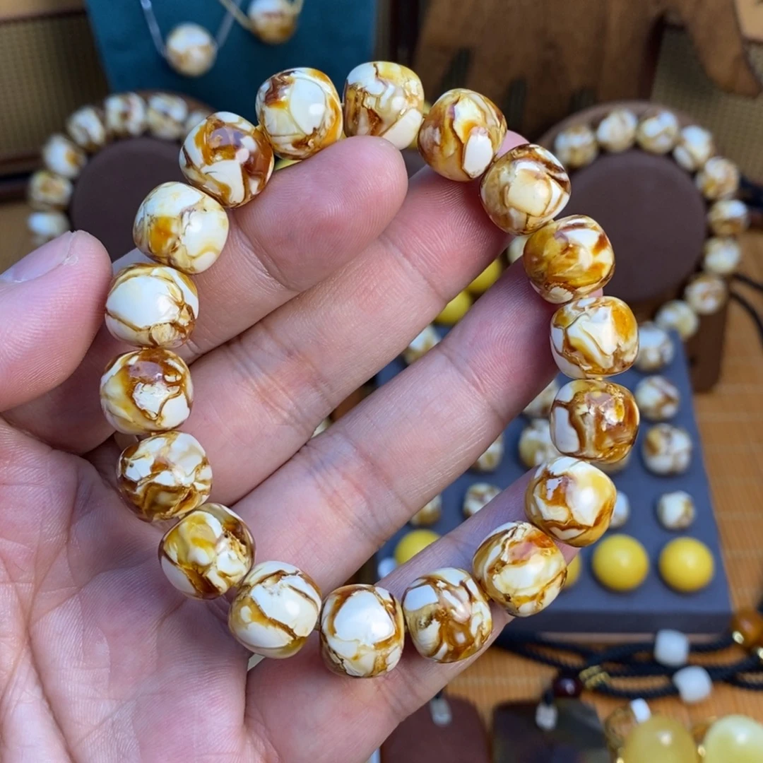 11.8沁色精工老型手串