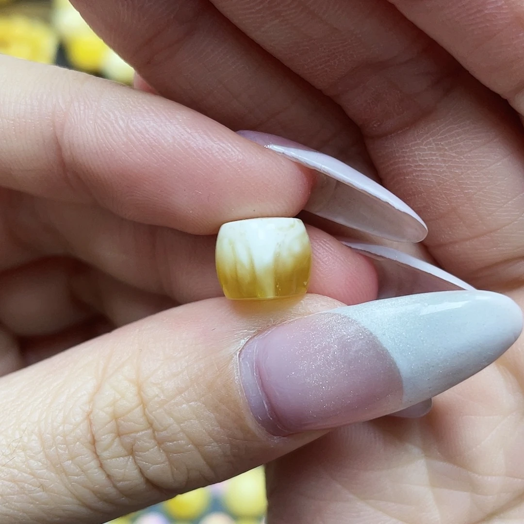 琥珀珠宝奇石未镶嵌10*8.4mm微瑕福利款