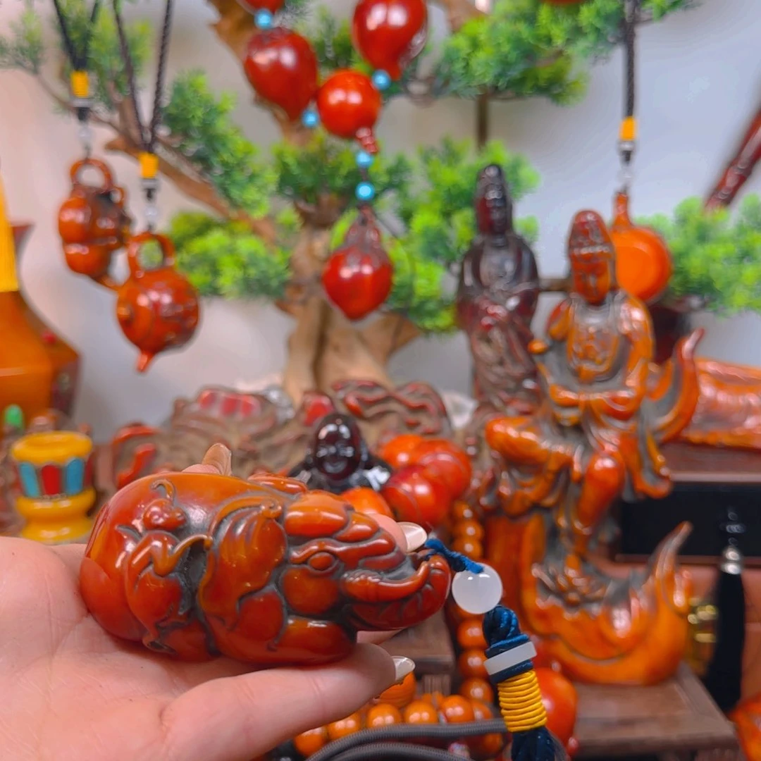 琥珀裸石未镶嵌手把