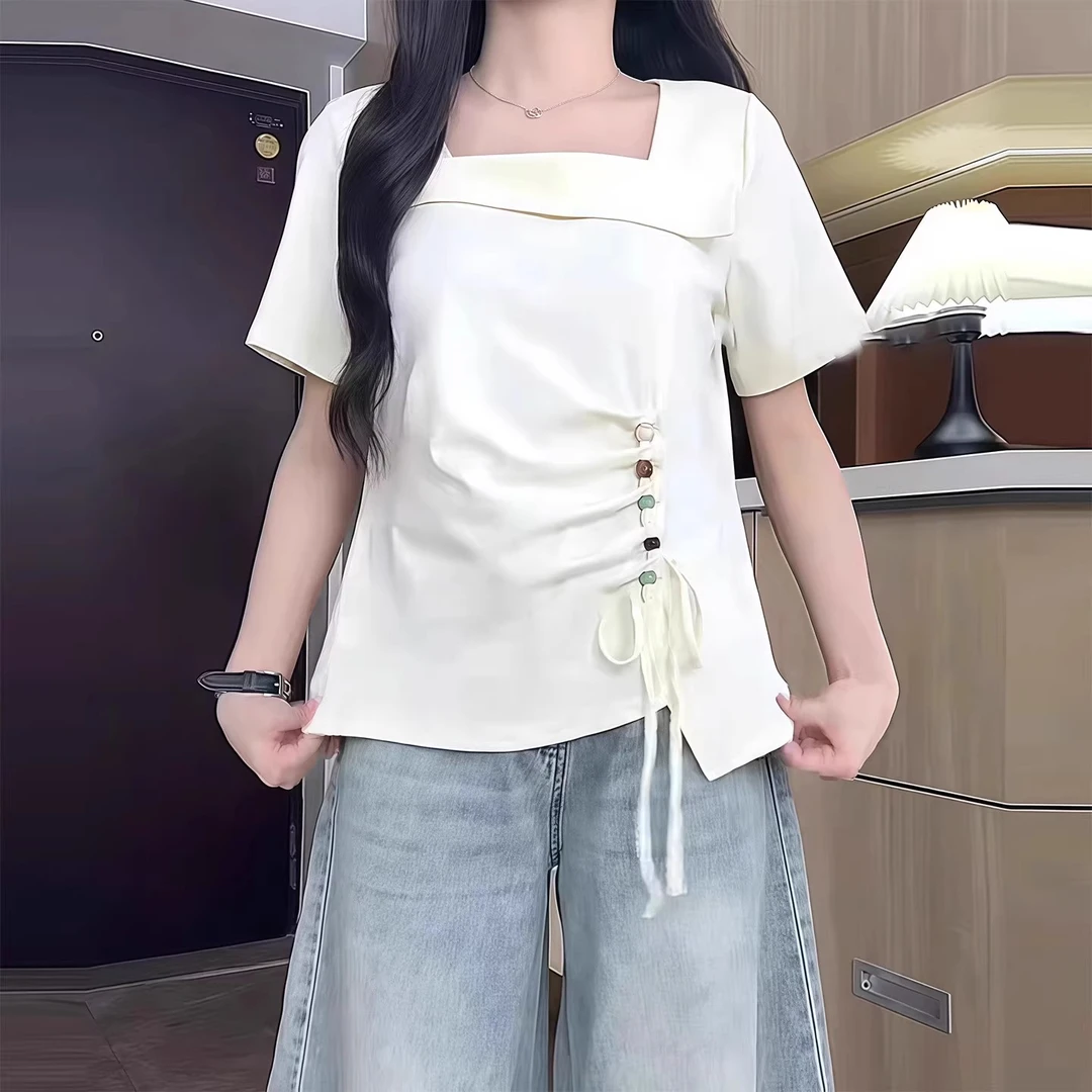 大码气质设计感方领短袖T恤女夏季胖mm显瘦不规则彩色扣串珠上衣