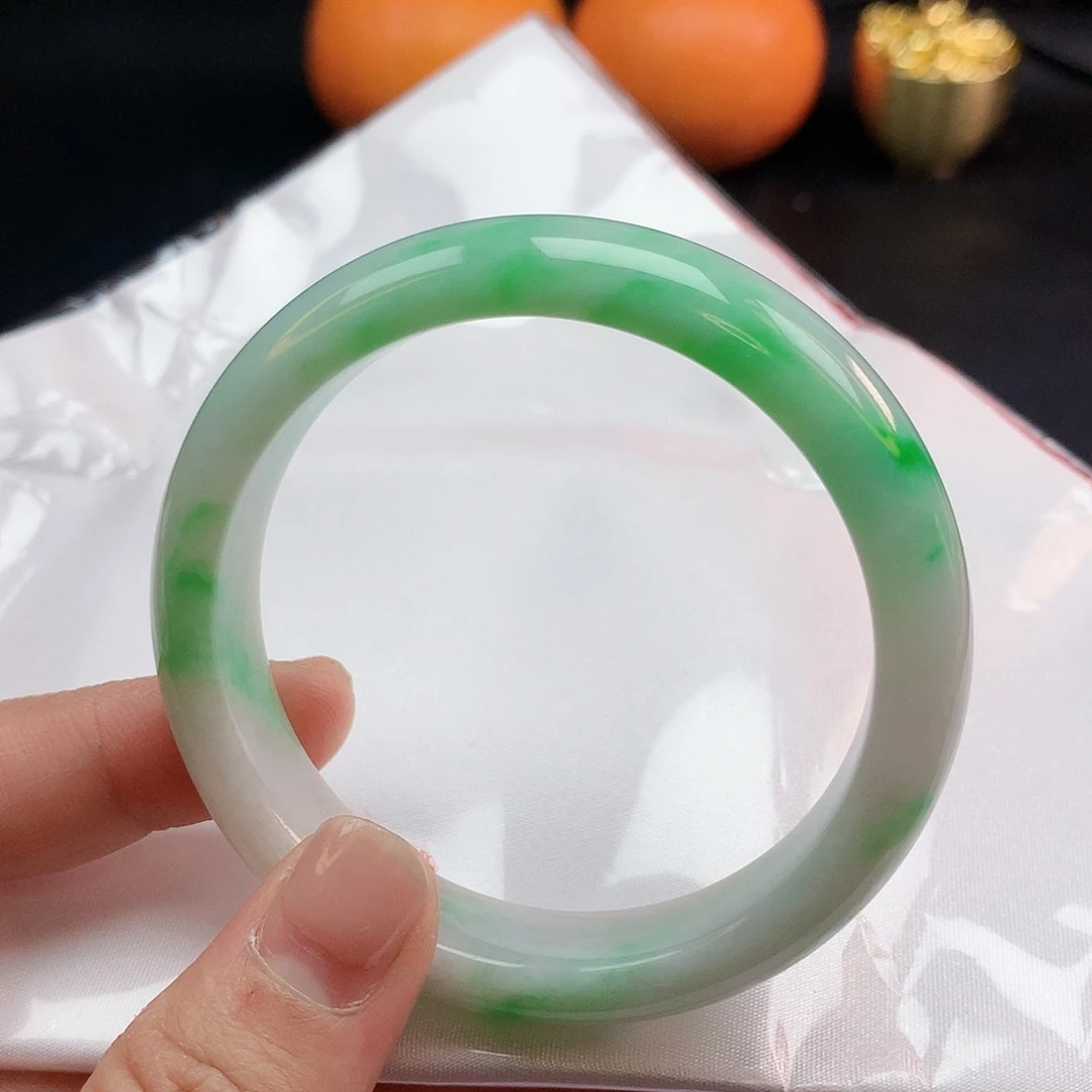 翡翠手镯未镶嵌55圈2448