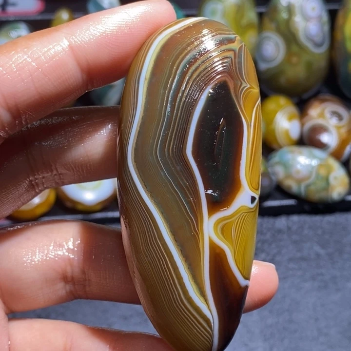 玛瑙/玉髓未镶嵌珠宝半成品51