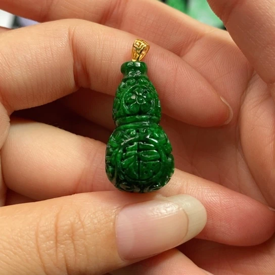 颈饰未镶嵌翡翠吊坠