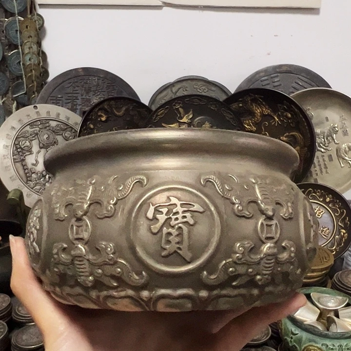 斌***@金属复古工艺品摆件