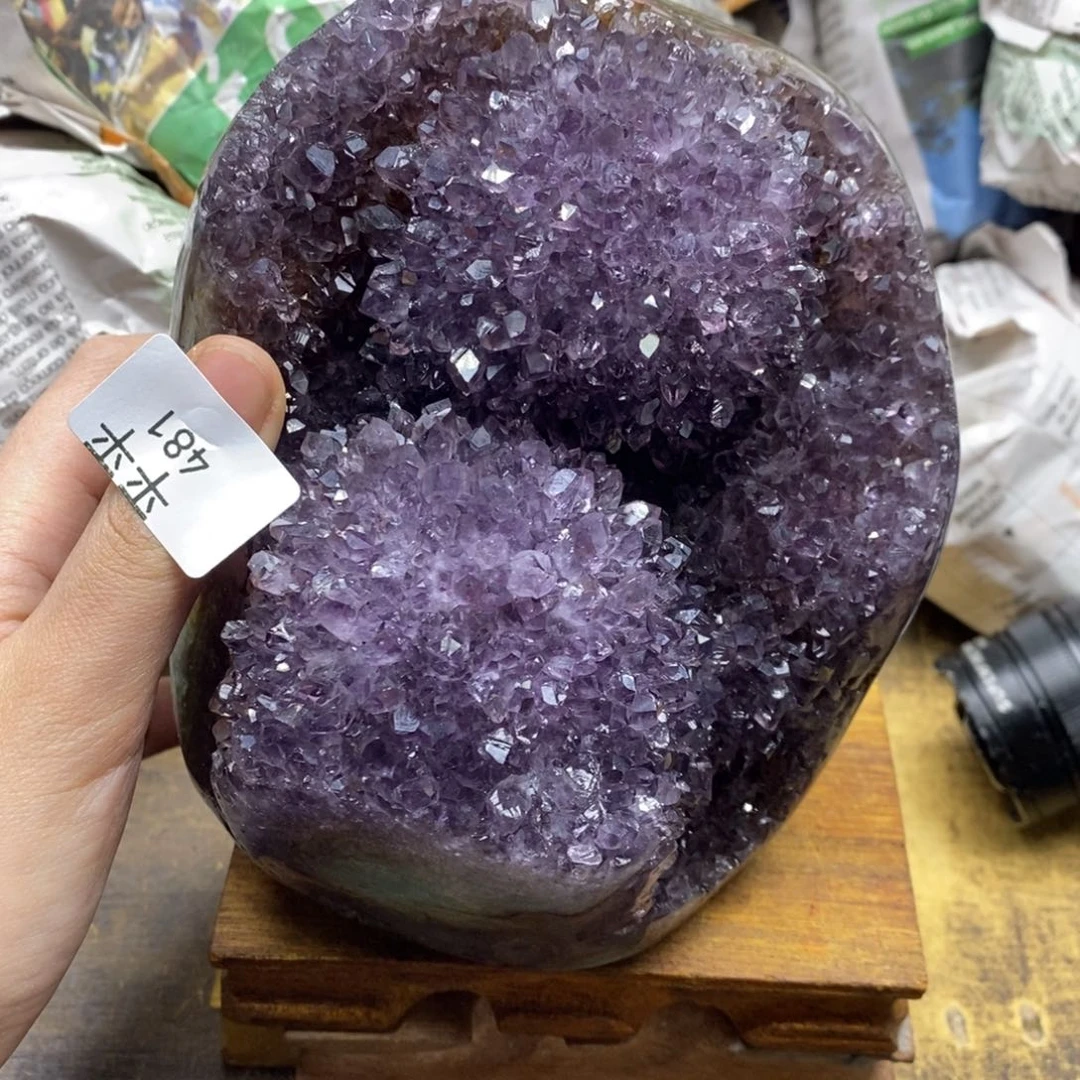 紫晶乌拉圭未镶嵌