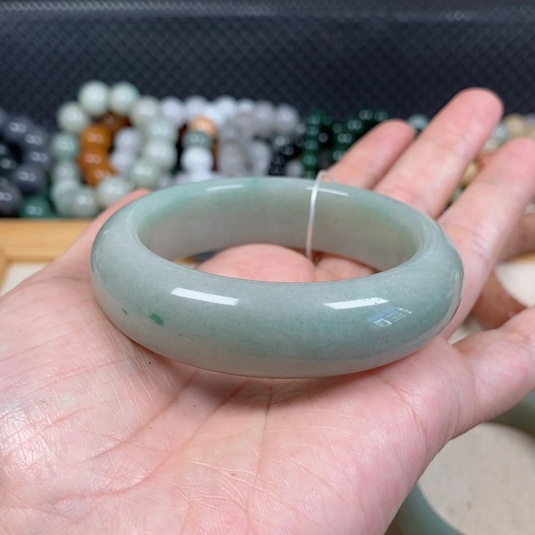 未镶嵌手镯石英质玉巳*陳