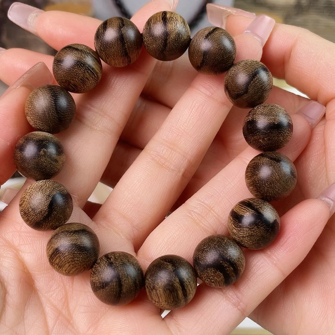 沉香手串抓****春越南芽庄老白棋玉化老料满瘤疤虎斑1.4