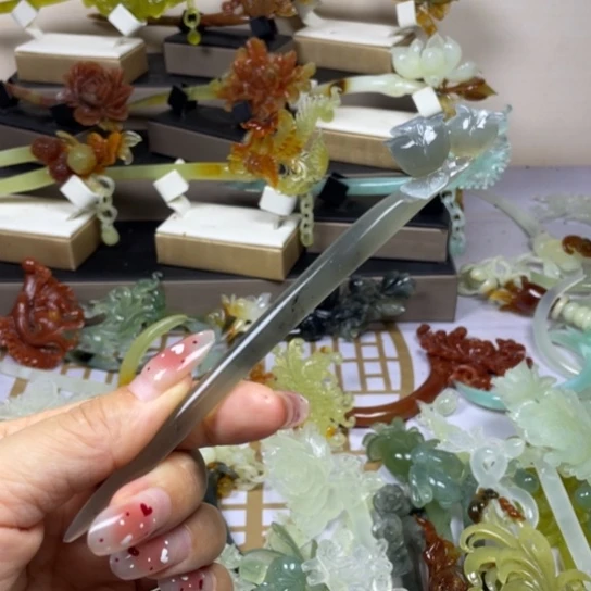 蛇纹石玉未镶嵌发饰
