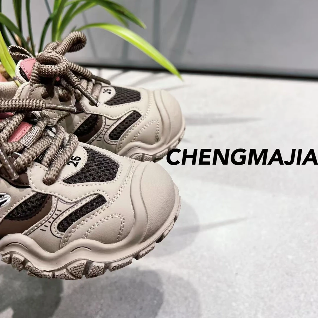 新款百搭儿童休闲运动登山鞋82631