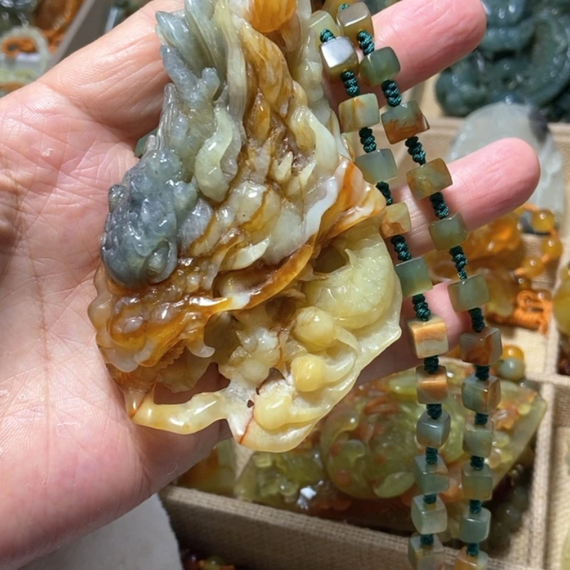 【闪购商品】未镶嵌蛇纹石玉颈饰