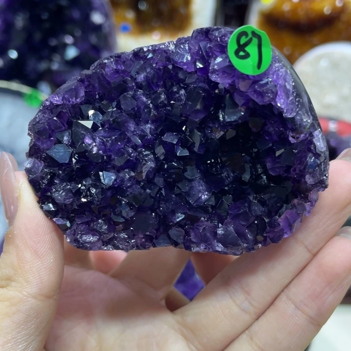 未镶嵌水晶大型摆件（非配饰）