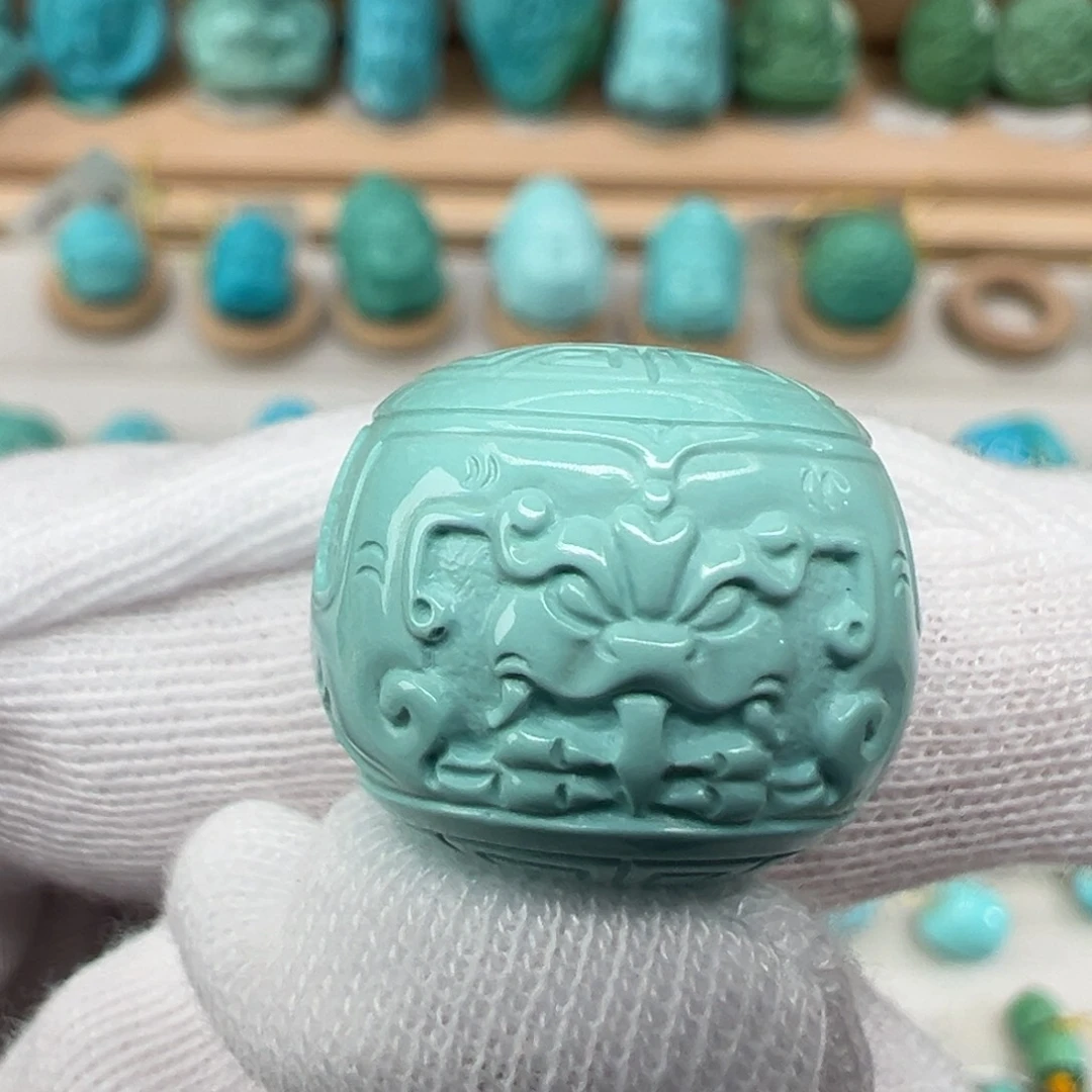 绿松石配饰未镶嵌