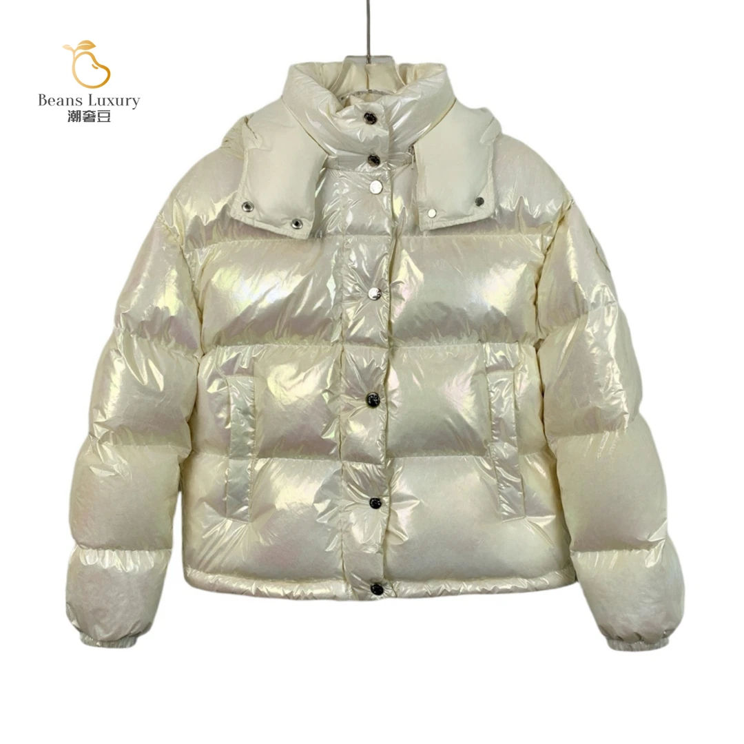 95新 MONCLER 炫彩亮面徽标贴饰连帽羽绒服/H12778