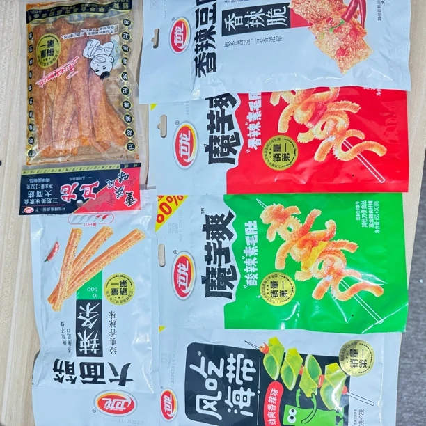 【临期清仓】卫龙魔芋爽/辣条/海带面筋等零口味随机5包