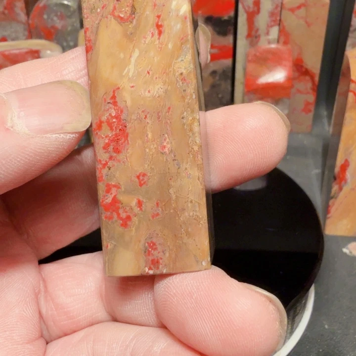 昌化石淮**边昌化鸡血石