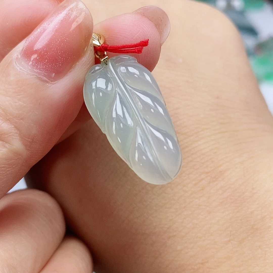 颈饰未镶嵌翡翠天然缅甸翡翠A货叶子