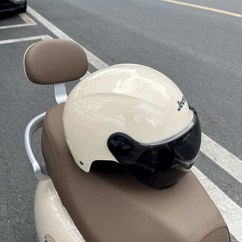 3c认证夏季电动车头盔纯色电瓶车安全帽摩托车半盔防晒男女通用