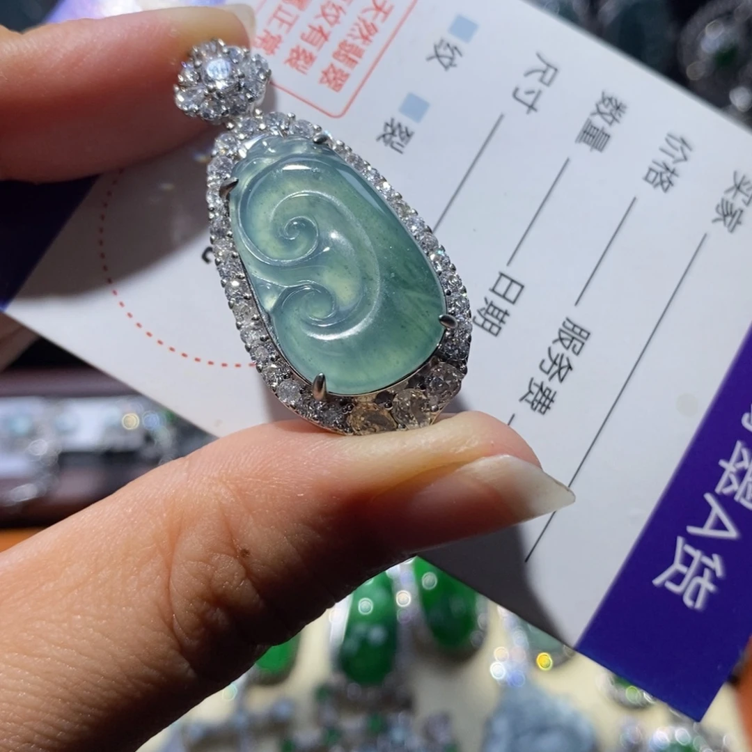 颈饰未镶嵌翡翠翡翠