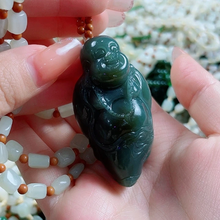 颈饰未镶嵌和田玉