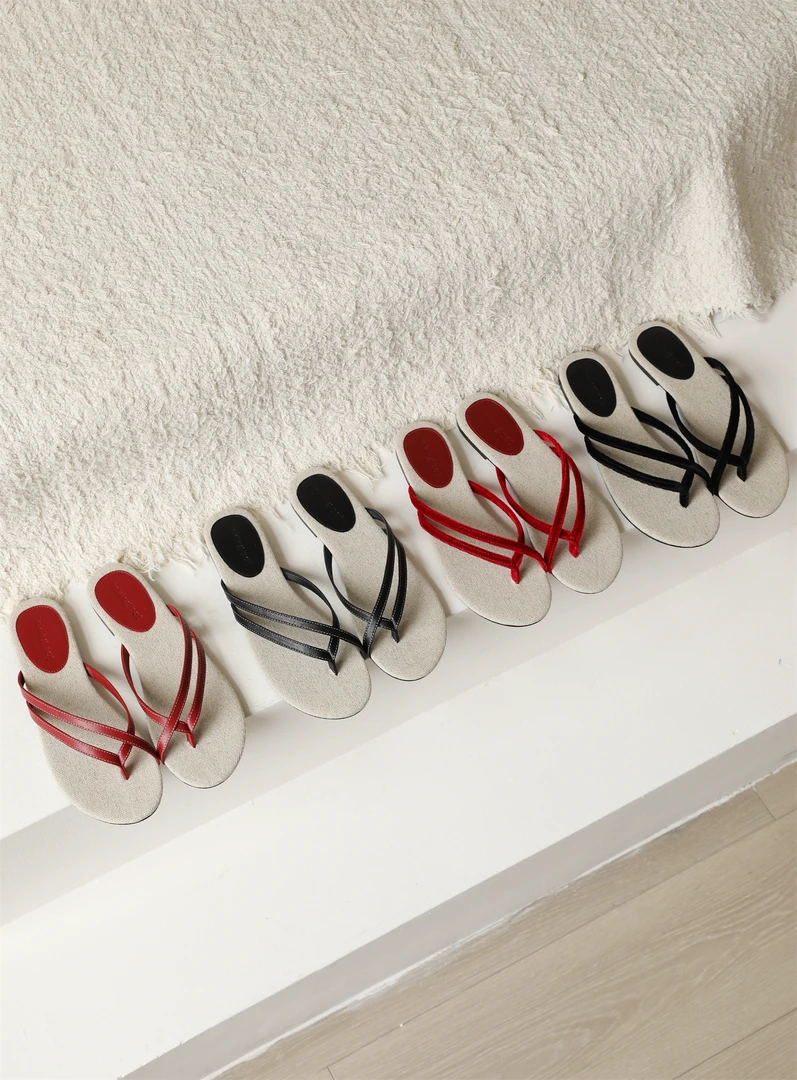 InkingPot彭姐 夏季丝绒红色圆头人字拖松弛条带夹趾凉拖鞋女