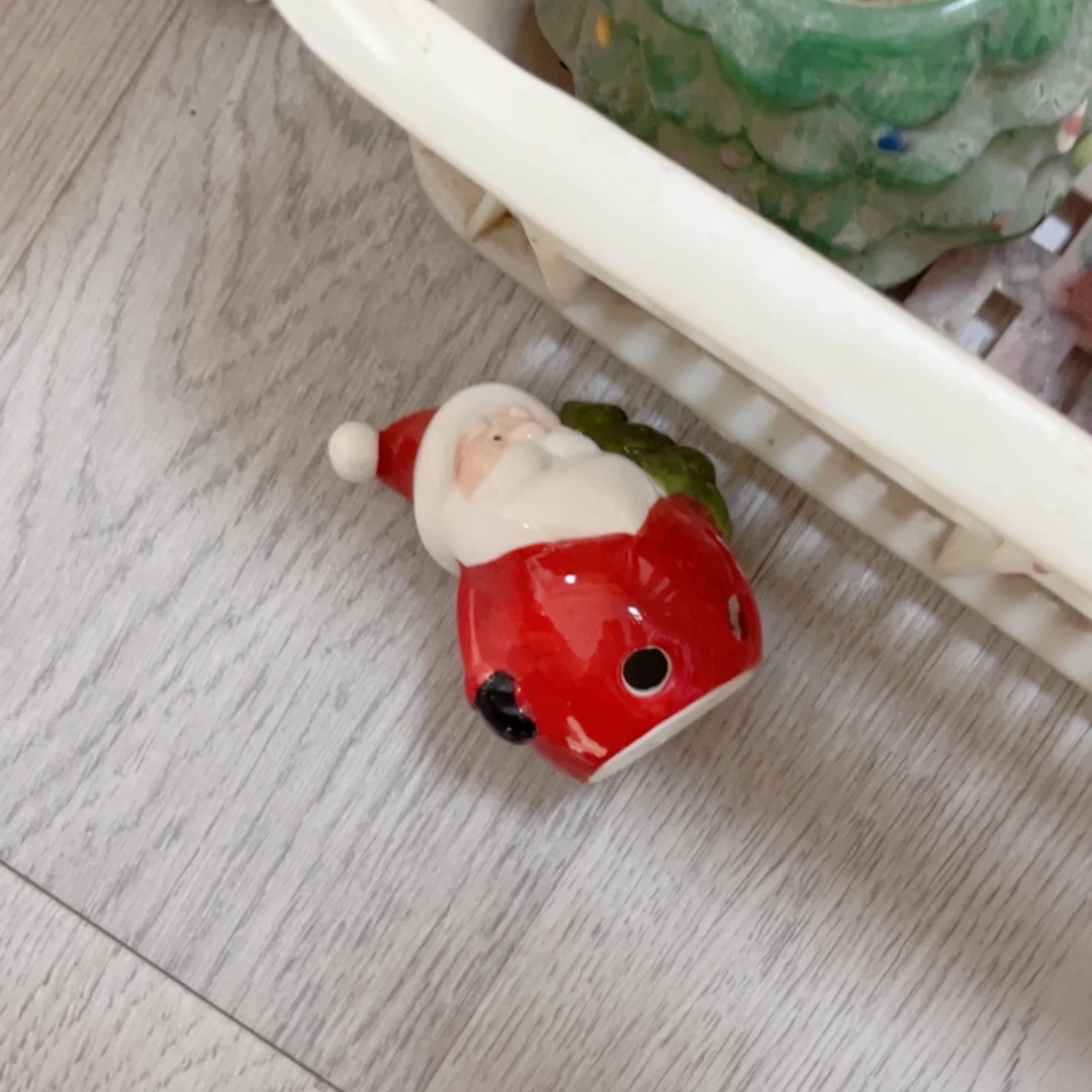 瓷片瑕疵老头摆件不售后