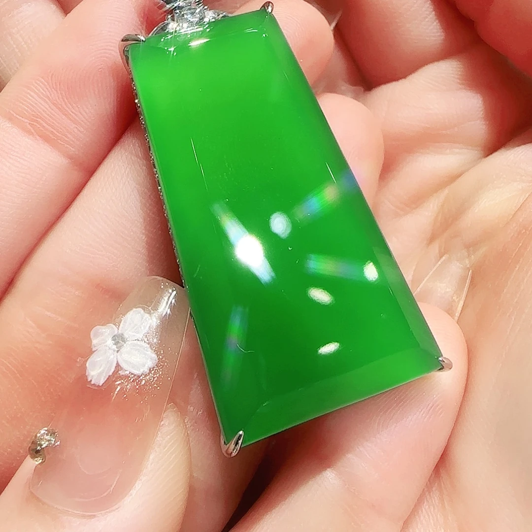 玛瑙/玉髓未镶嵌吊坠