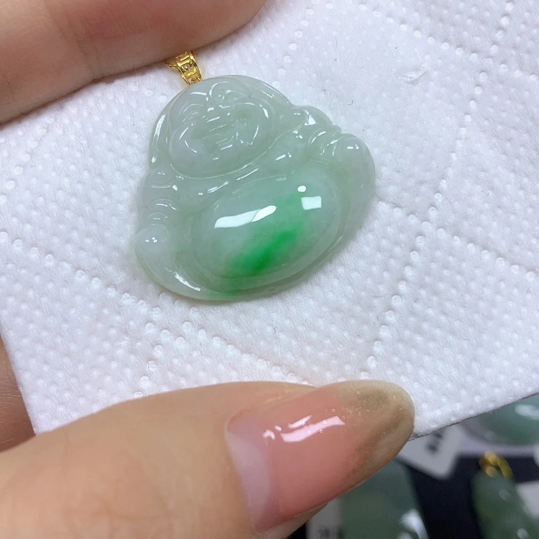 如***月翡翠18K金镶嵌颈饰挂件