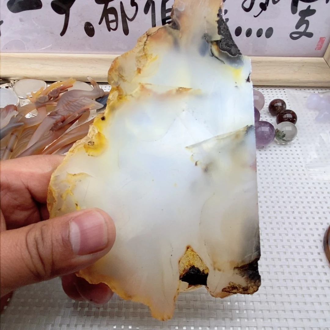 玛瑙/玉髓颈饰未镶嵌红**石