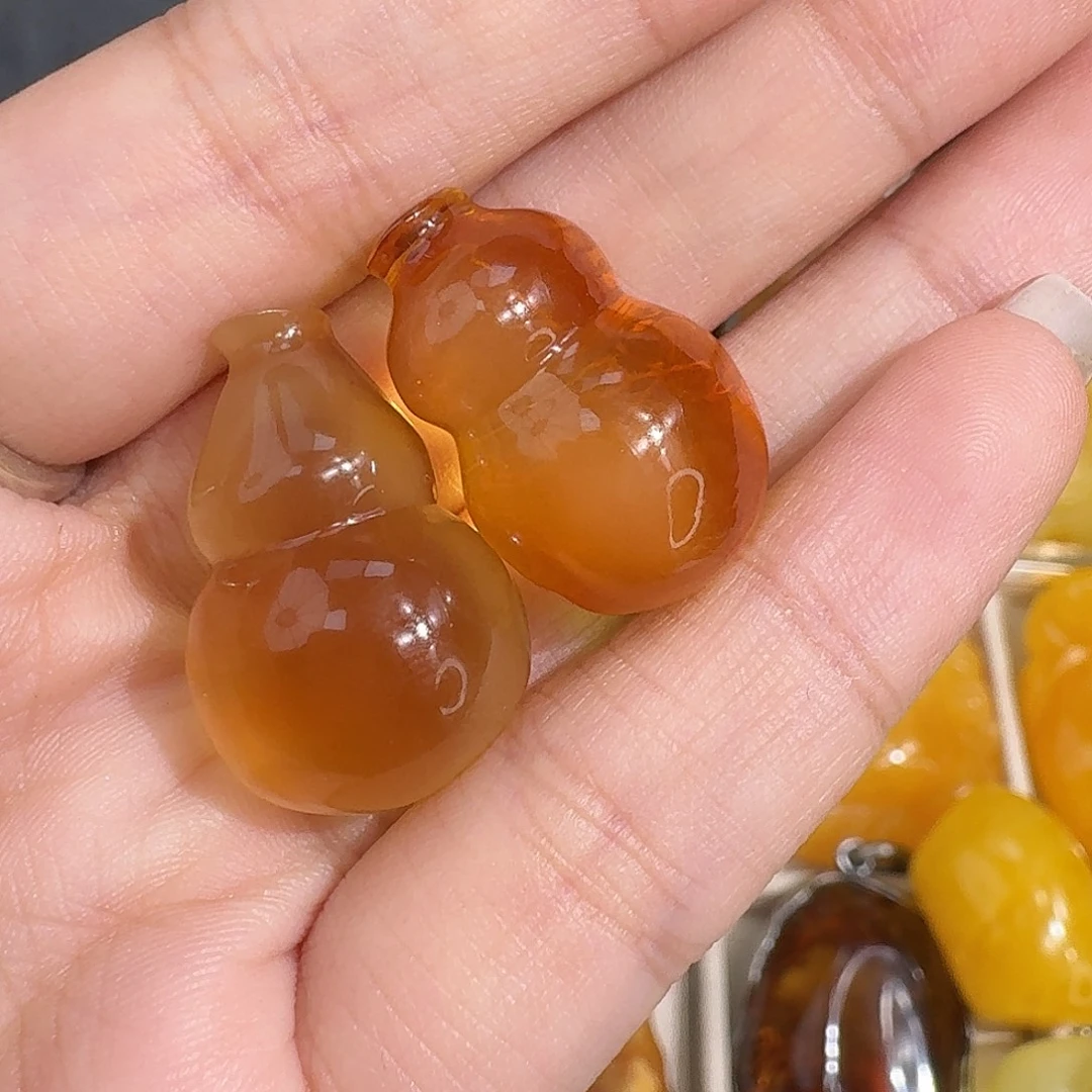 琥珀未镶嵌裸石随机一个
