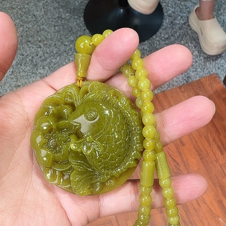 颈饰未镶嵌和田玉