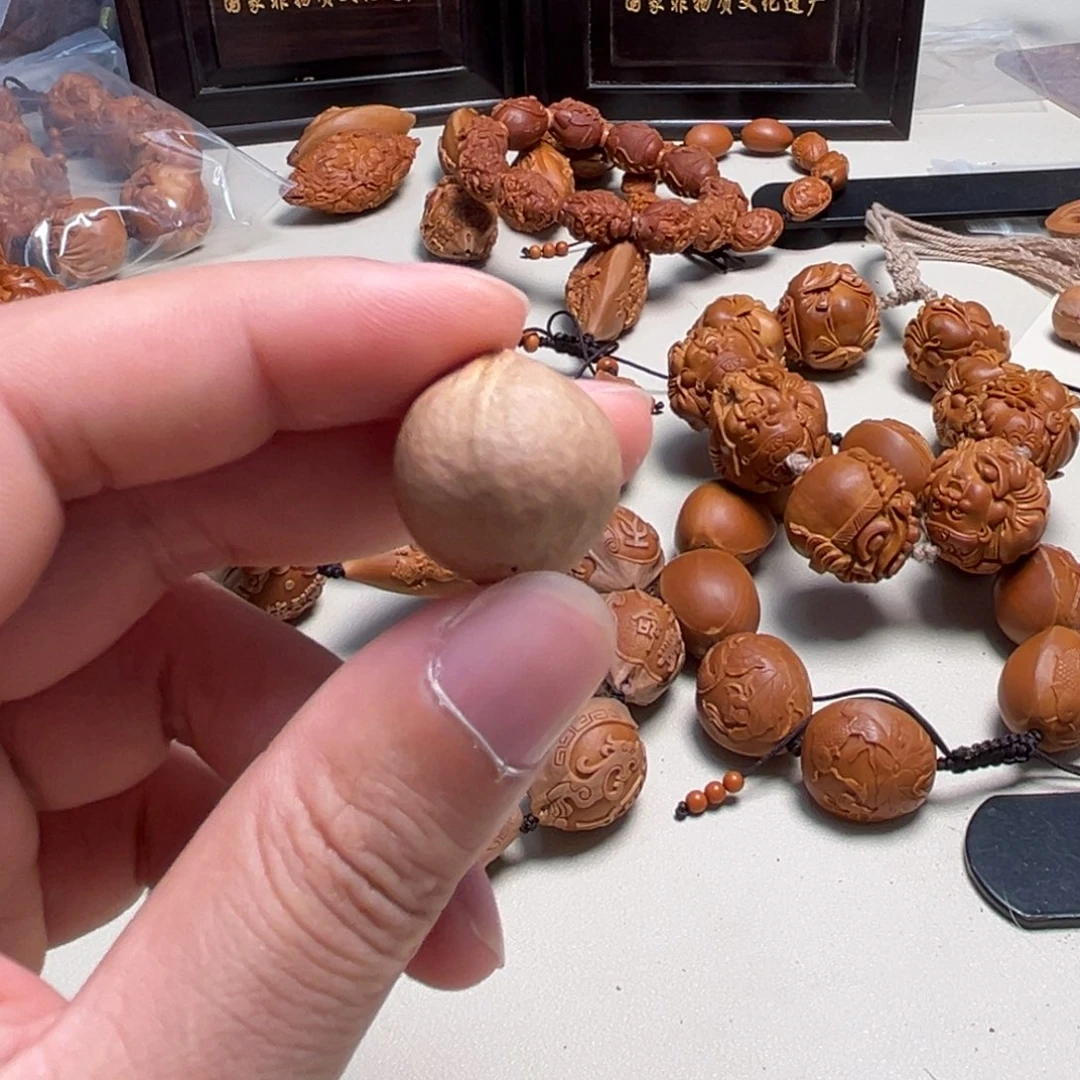 橄榄核吊坠石**_三通