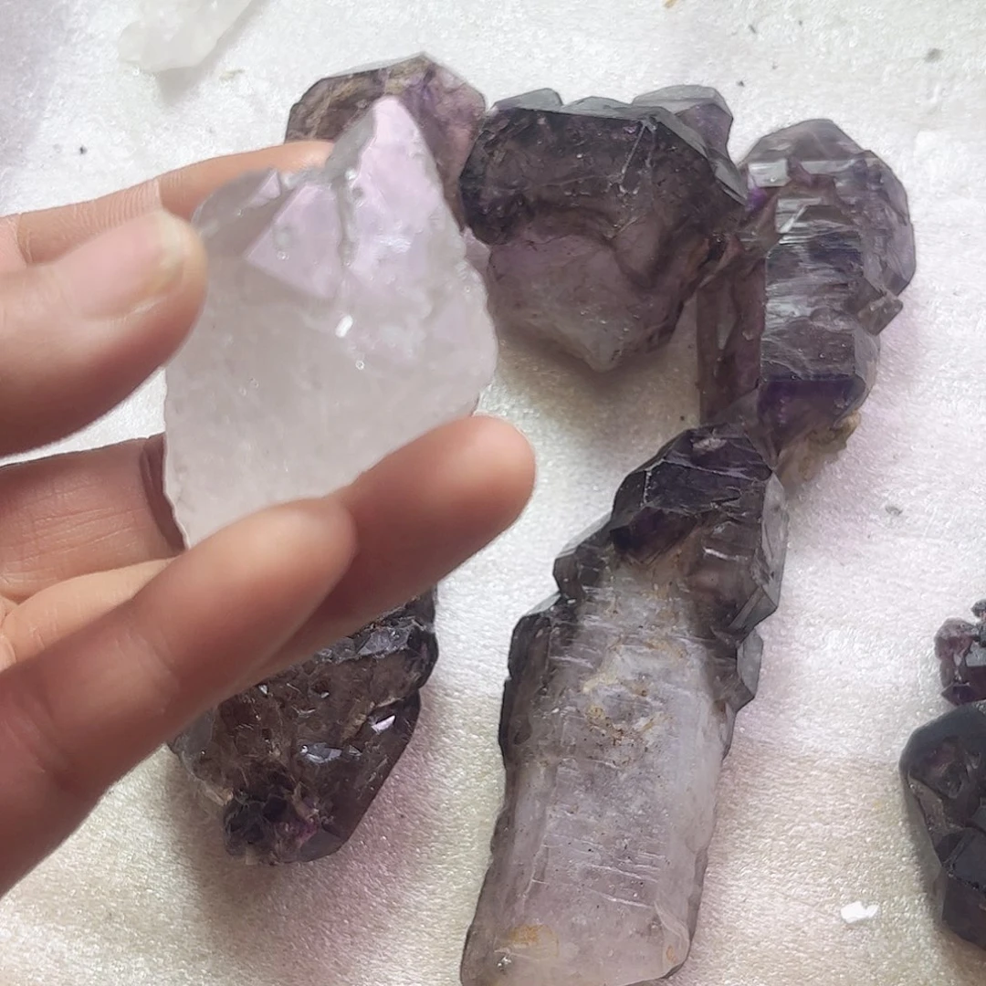 水晶天然水晶原石未镶嵌J***y