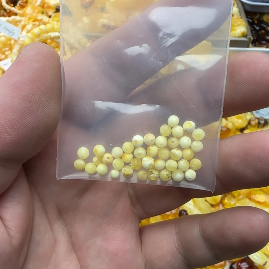 琥珀未镶嵌裸石一克