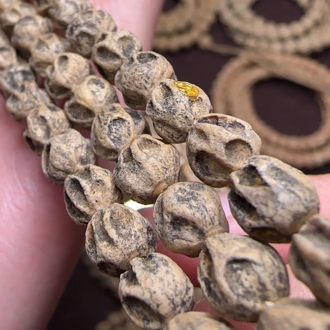 柏香籽/百香籽吊坠游****?