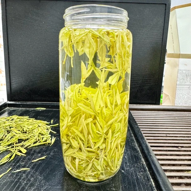 【奶香熊猫茶】2025年高山锟桐奶白茶N45款高品质绿茶