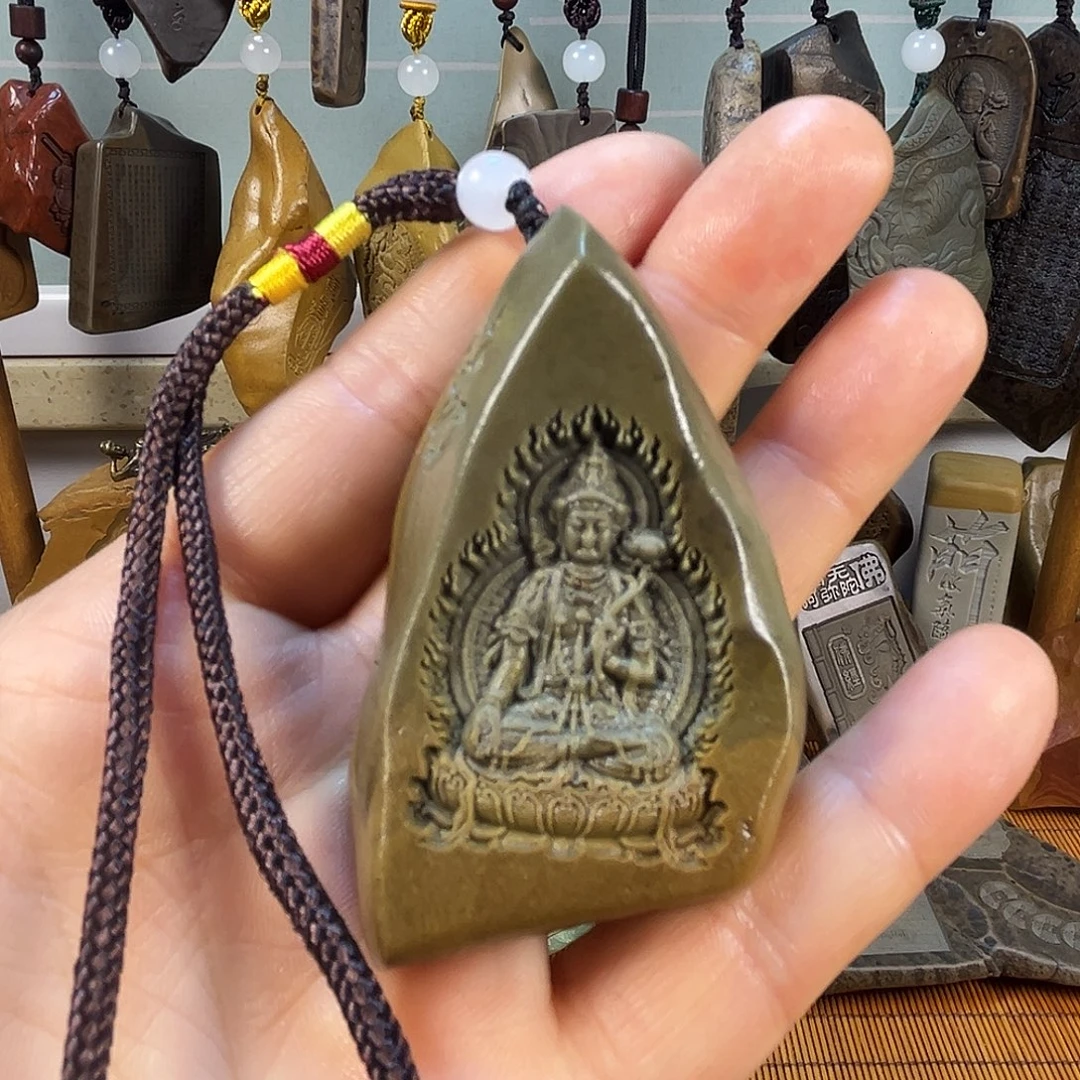 新疆原石雕刻手把件2