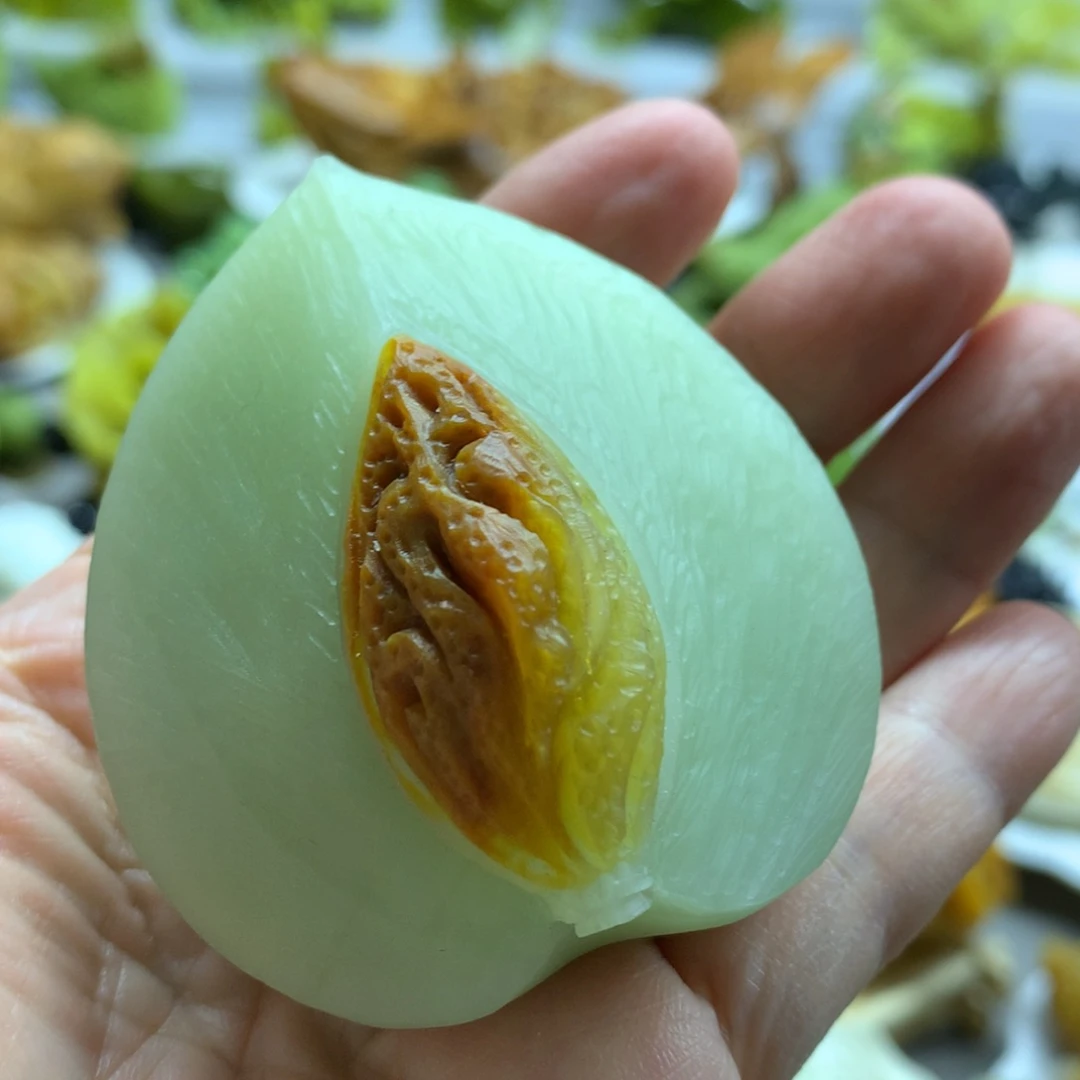 未镶嵌蛇纹石玉摆件