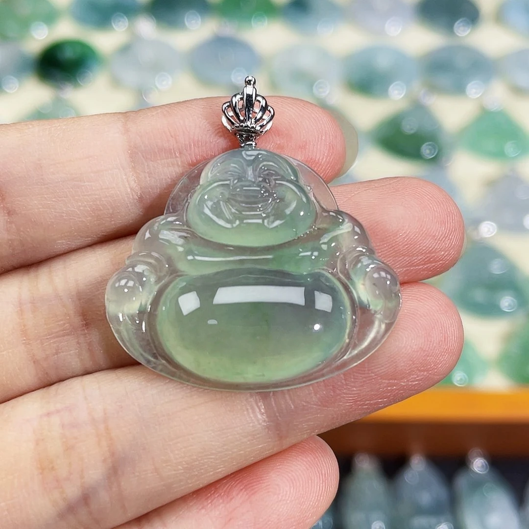 翡翠18K金镶嵌颈饰吊坠