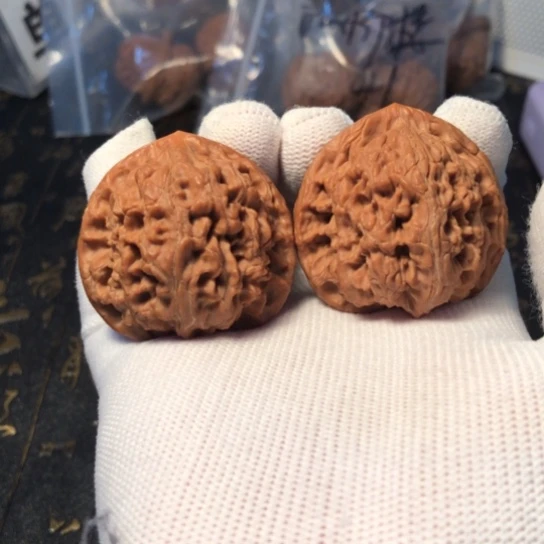 把件文玩核桃水龙纹42mm