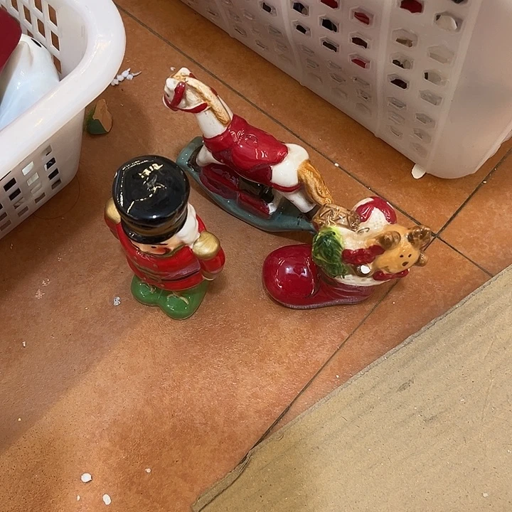 陶瓷微瑕介意慎拍筝***.掉色