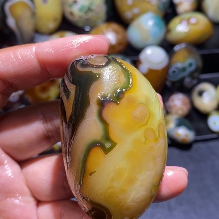 玛瑙/玉髓未镶嵌珠宝半成品78