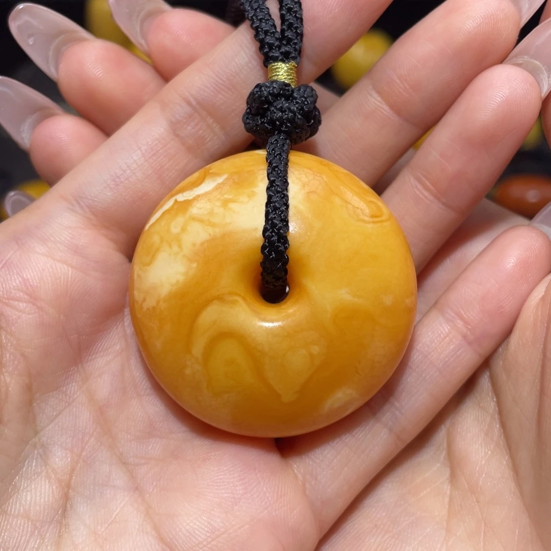 【闪购商品】琥珀裸石未镶嵌扣子