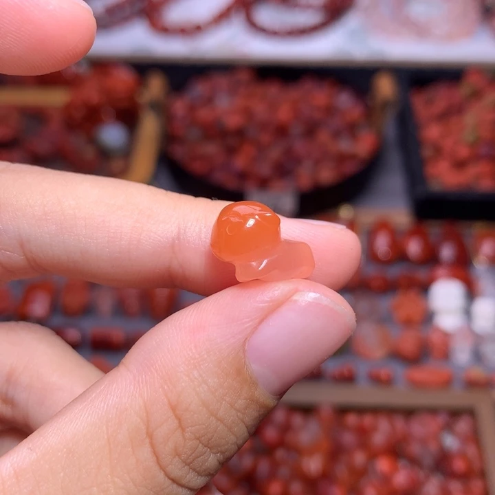 未镶嵌南红南红玛瑙小狗