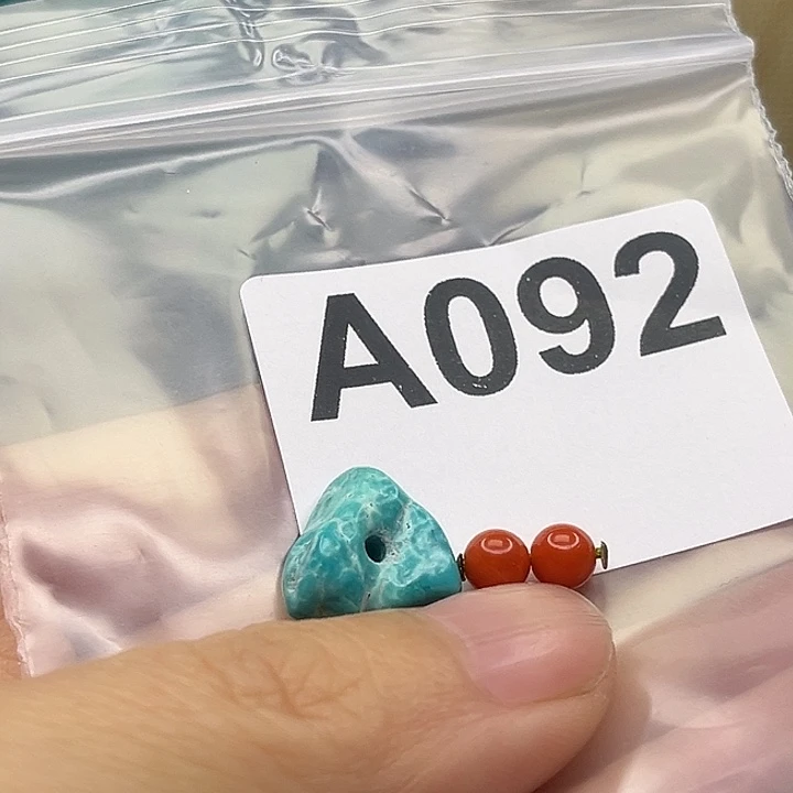 矯***生玛瑙/玉髓未镶嵌颈饰