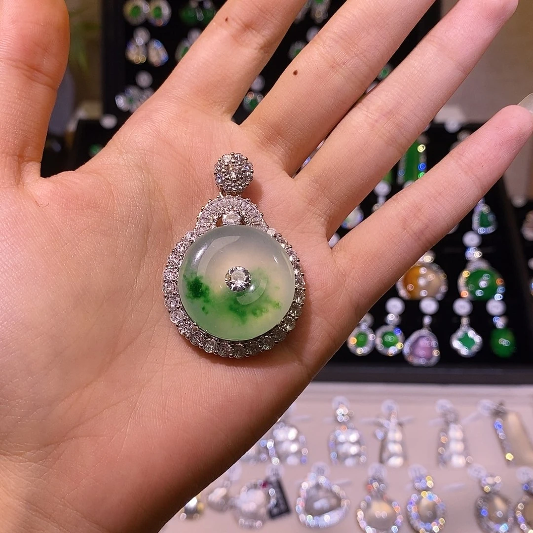 玛瑙/玉髓颈饰合金
