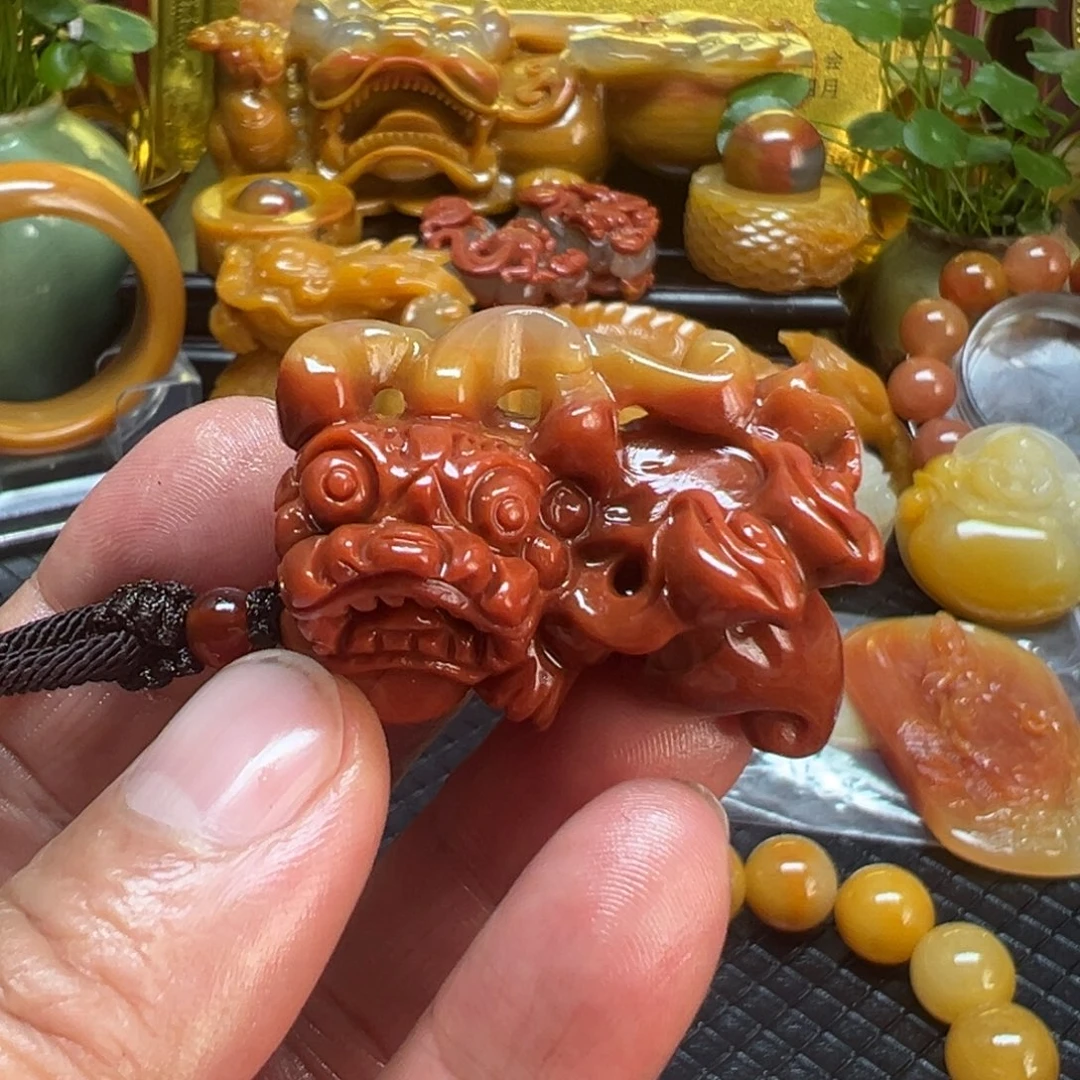 石英质玉未镶嵌颈饰