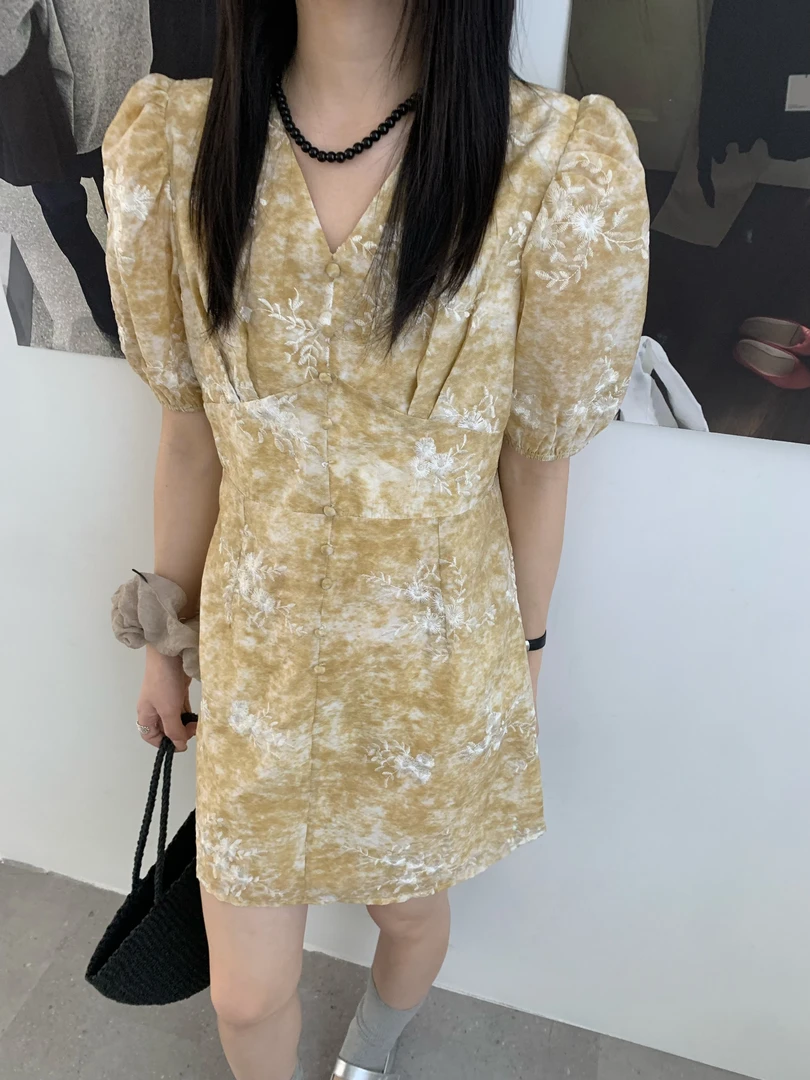 国风新中式连衣裙微修身改良旗袍复古花朵裙绣花气质连衣裙