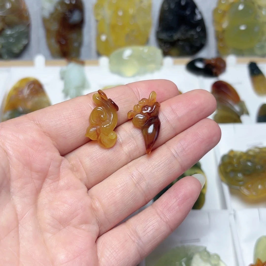 未镶嵌蛇纹石玉吊坠(不含链)用****3