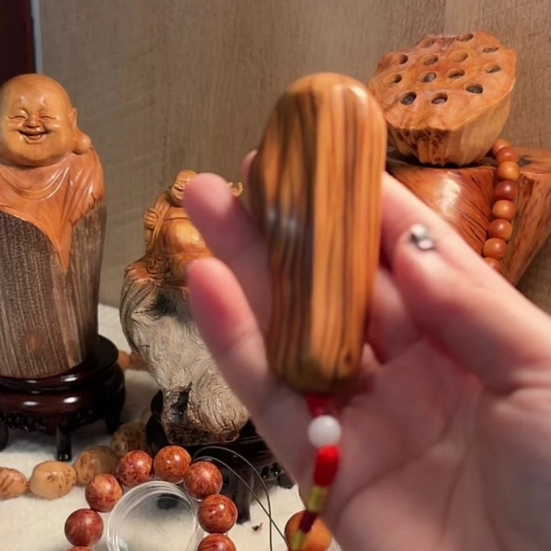 天然陈化高油虎皮纹手把件