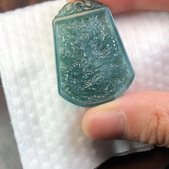 翡翠未镶嵌颈饰缅甸A货，每天下午1点半开播